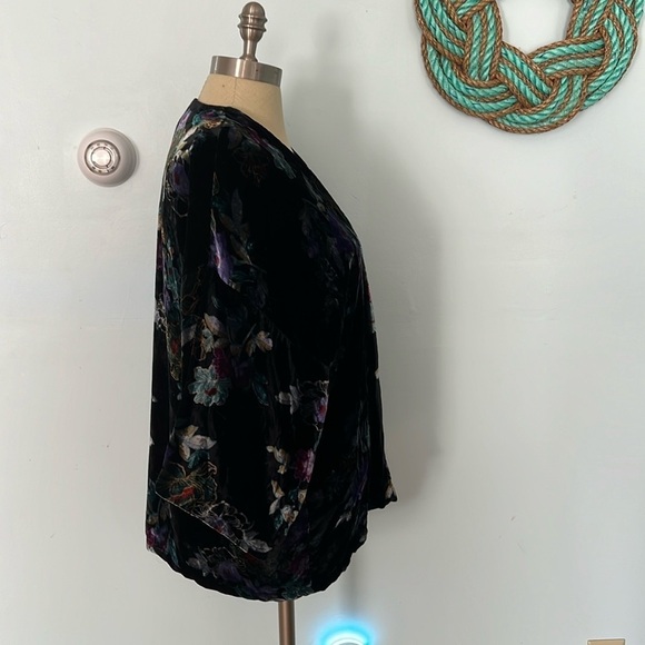Loft Velvet Printed Kimono Style Jacket size M/L - Picture 4 of 8